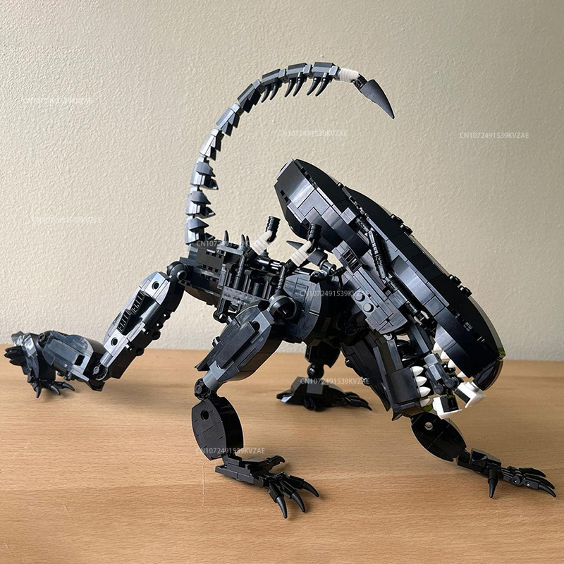 MOC Aliened Monster Building B - Model Kit Ultron ulasan dan harga